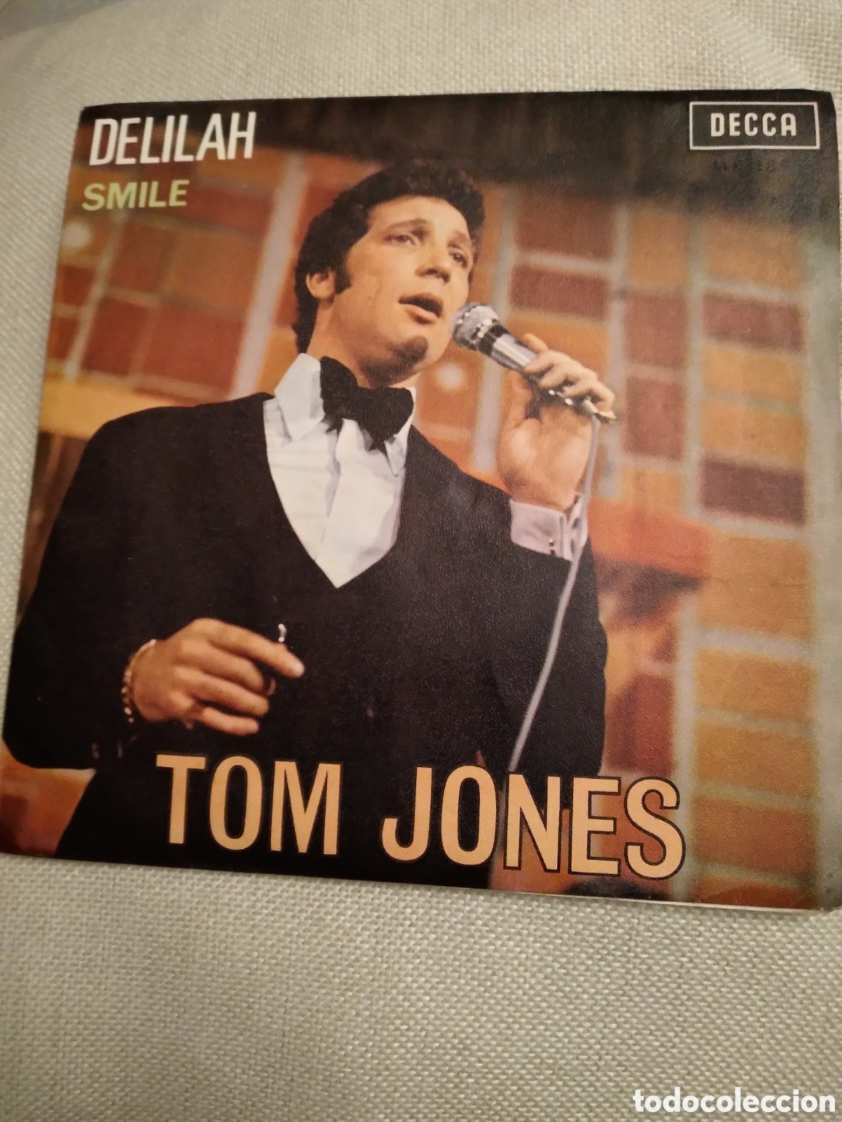Discos de vinilo: TOM JONES-DELILAH-SMILE-SINGLE VINILO- - Foto 1