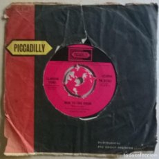 Discos de vinilo: CLINTON FORD. RUN TO THE DOOR/ BEST JOB YET-MADE YOU MINE. PICCADILLY, UK 1966 SINGLE. Lote 365760171
