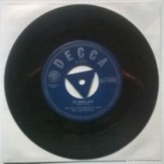 Discos de vinilo: FRANK CHACKSFIELD. THE DONKEY CART/ BANKS OF THE SEINE. DECCA, UK 1956 SINGLE. Lote 365762606