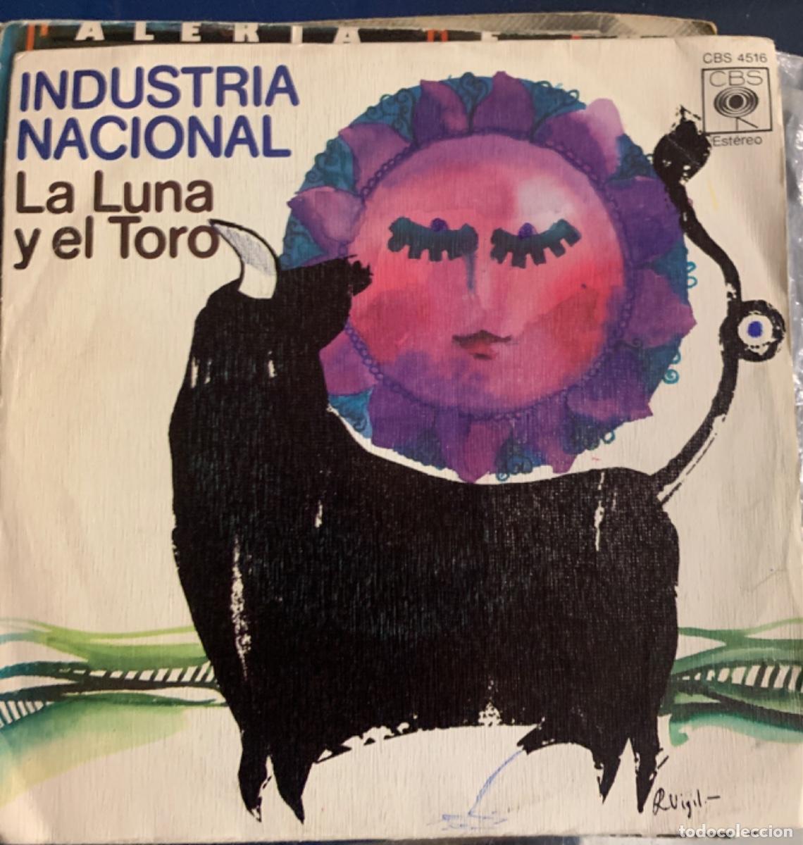 Discos de vinilo: Industria Nacional La luna y el toro - Foto 1