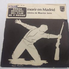 Disques de vinyle: MORIR EN MADRID/SINGLE BANDA SONORA ORIGINAL DEL FILM/HOJA PROMO.. Lote 366863306