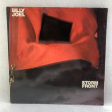 Discos de vinilo: LP - VINILO BILLY JOEL - STORM FRONT + ENCARTE - ESPAÑA - AÑO 1989. Lote 367872831