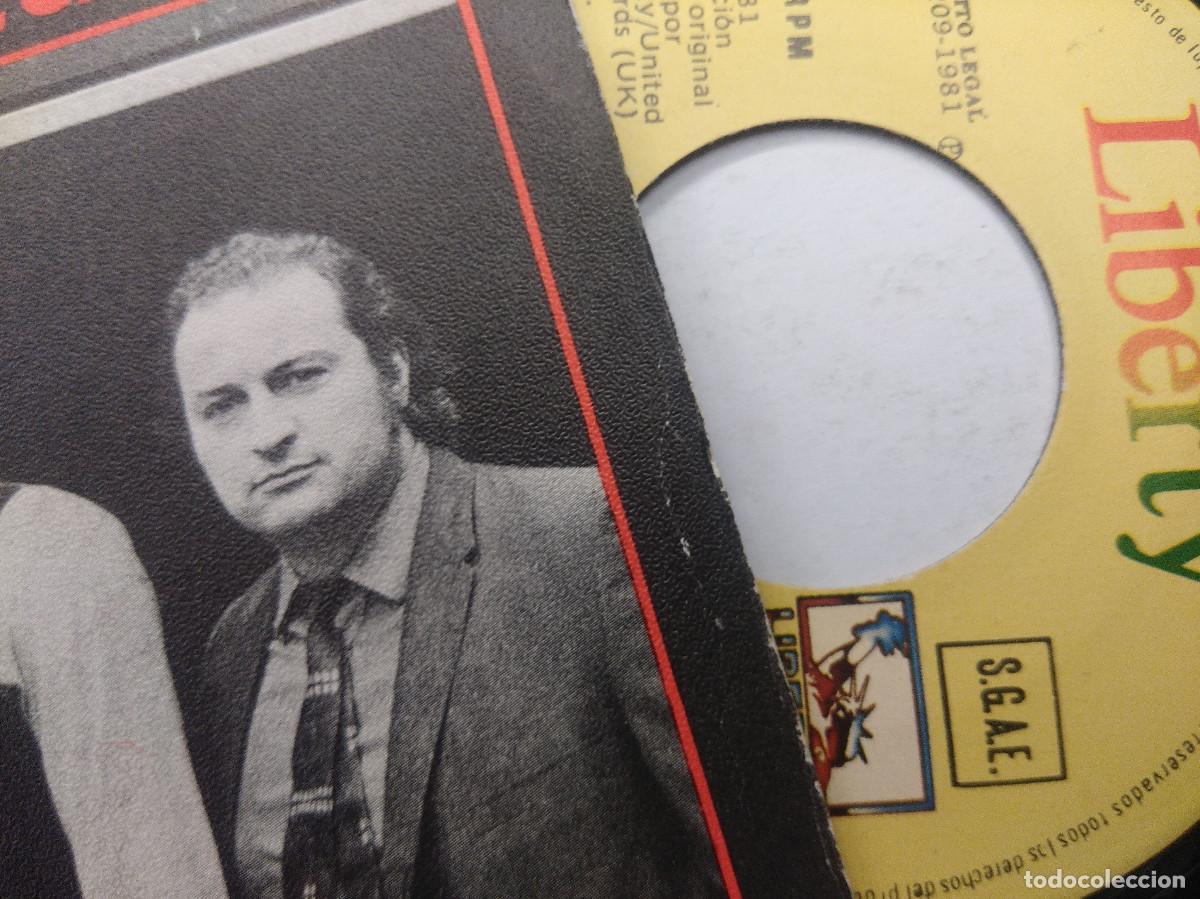 Discos de vinilo: DR FEELGOOD/ESPERANDO LA NOCHE DEL SABADO/SINGLE. - Foto 2