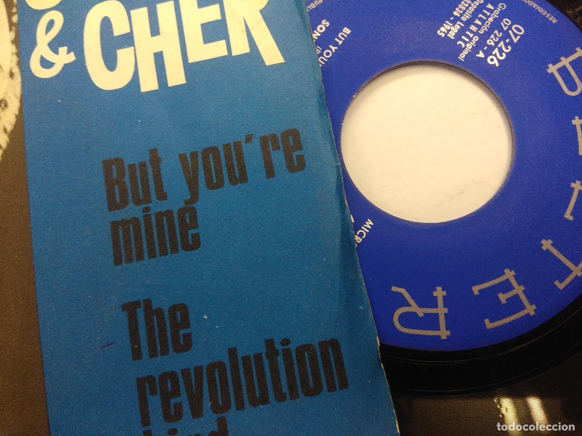 Discos de vinilo: SONNY & CHER/BUT YOURE MINE/SINGLE. - Foto 2
