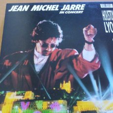 Discos de vinilo: JEAN MICHEL JARRE IN CONCERT HOUSTON/LYON LP 1987 CON INSERTO. Lote 370292146