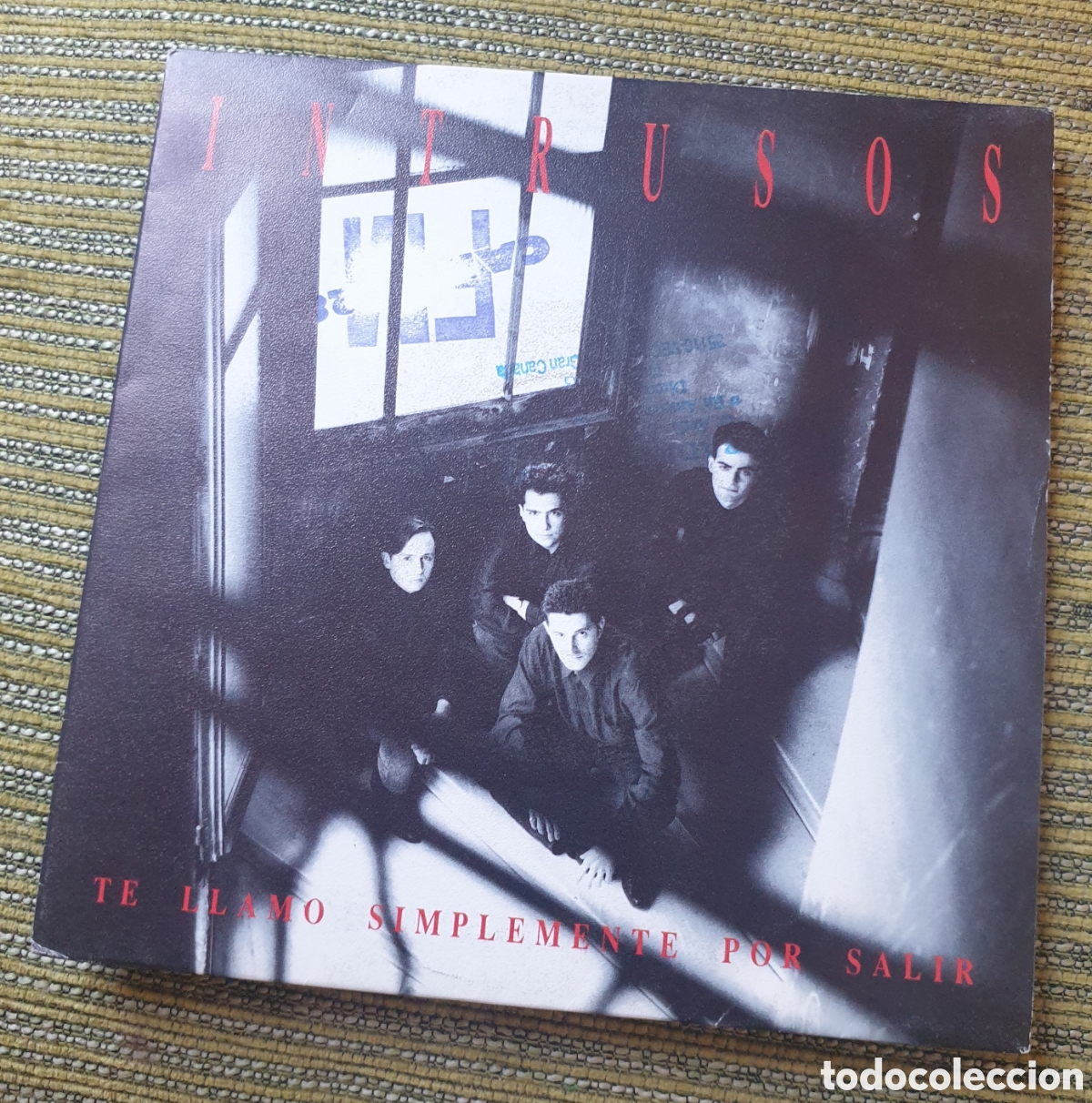 Discos de vinilo: Intrusos - te llamo simplemente por salir - Foto 1