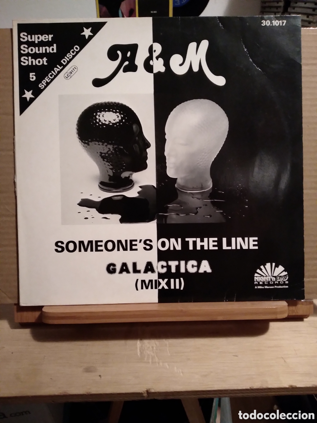 Discos de vinilo: A & M-SOMEONES ON THE LINE-MAXI SINGLE VINILO-SYNTH POP DISCO- - Foto 1