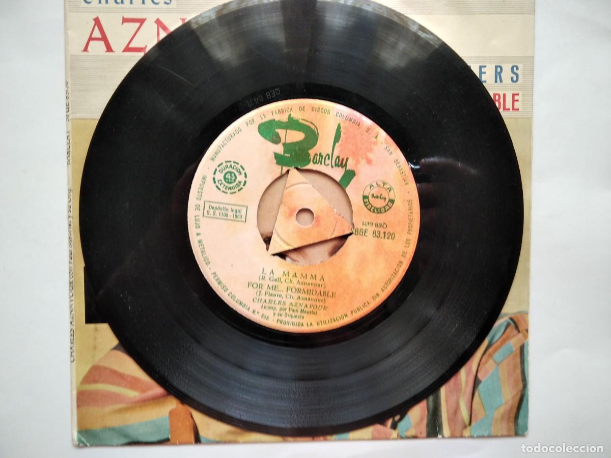 Discos de vinilo: CHARLES AZNAVOUR,SINGLE. - Foto 2