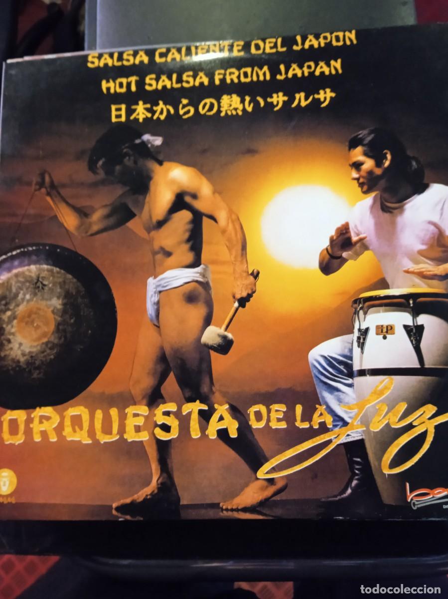 Disques de vinyle: ORQUESTA DE LA LUZ- SALSA CALIENTE DEL JAP&Oacute;N. LP