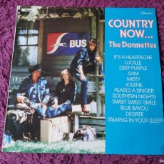 Discos de vinilo: THE DONNETTES – COUNTRY NOW, VINYL, LP UK 1979 CHVL 132. Lote 375646764