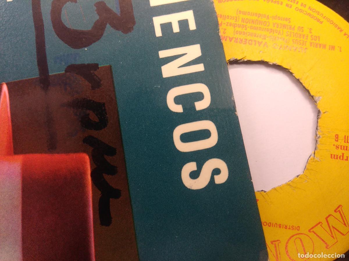 Discos de vinilo: JUANITO DE VALDERRAMA/EL EMIGRANTE/SINGLE CON LIBRETO. - Foto 3