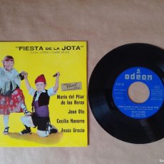 Discos de vinilo: VINILO FIESTA DE LA JOTA. CUATRO JOTEROS Y CUATRO ESTILOS. EP 45 RPM 7 PULGADAS. Lote 376247339