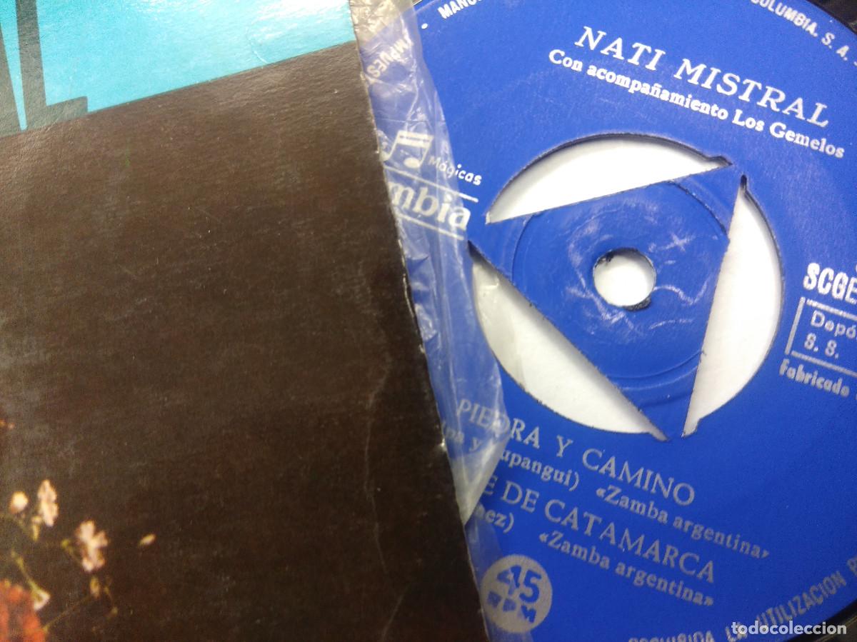 Discos de vinilo: NATI MISTRAL/PIEDRA Y CAMINO/SINGLE. - Foto 2