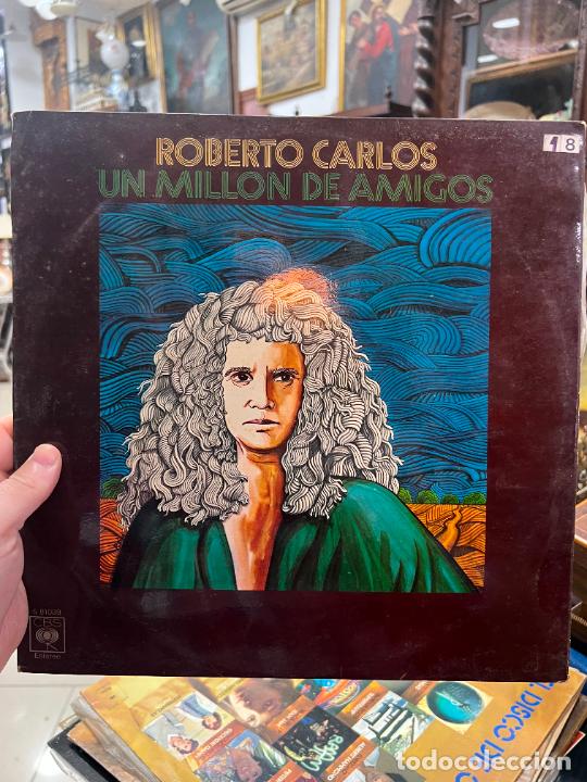 Discos de vinilo: LP ROBERTO CARLOS - UN MILLON DE AMIGOS - Foto 1