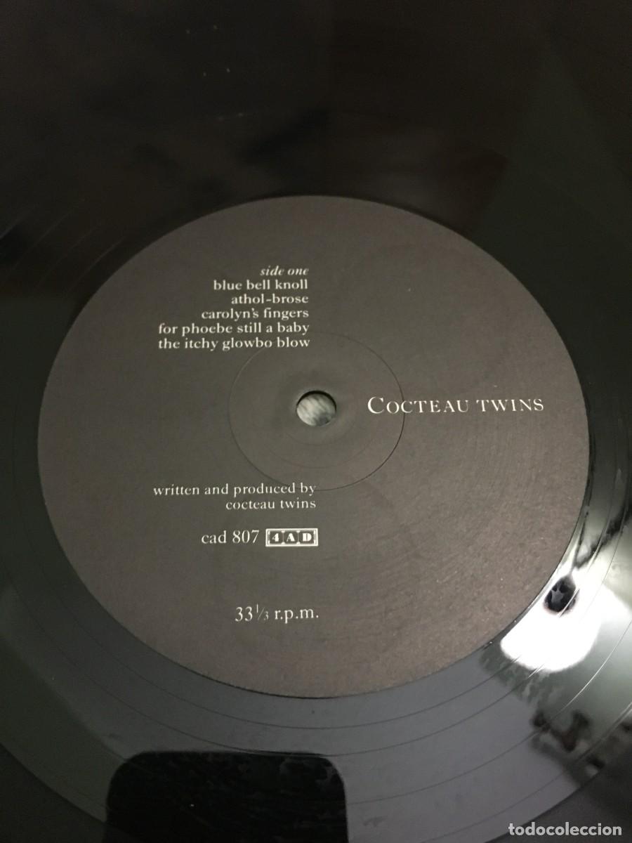 Discos de vinilo: Cocteau Twins &lrm;&ndash; Blue Bell Knoll - Foto 6