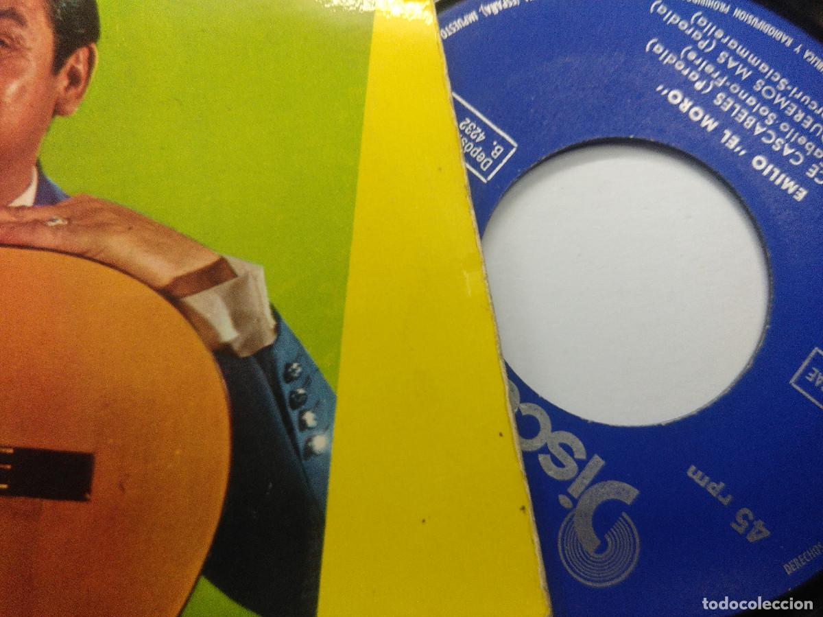 Discos de vinilo: EMILIO EL MORO/DOCE CASCABELES/SINGLE. - Foto 2