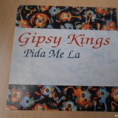 Discos de vinilo: GYPSY KINGS, SG, PIDA ME LA, AÑO 1992, CBS, ARIC 121 - PROMOCIONAL -. Lote 380333394