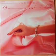 Discos de vinilo: BARRY WHITE ‎– HEART AND SOUL - 2 × VINYL, LPGATEFOLD ALBUM, COMPILATION -1985. Lote 380547124