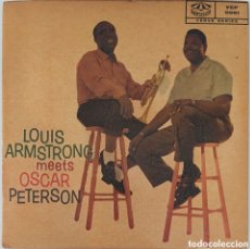 Discos de vinilo: EP LOUIS ARMSTRONG MEETS OSCAR PETERSON. Lote 380548594