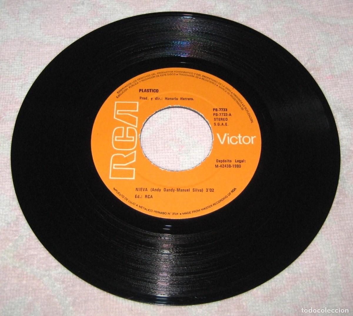 Discos de vinilo: PLASTICO - Nieva - Single (RCA 1981) + Insert - Ecelente estado - Foto 2