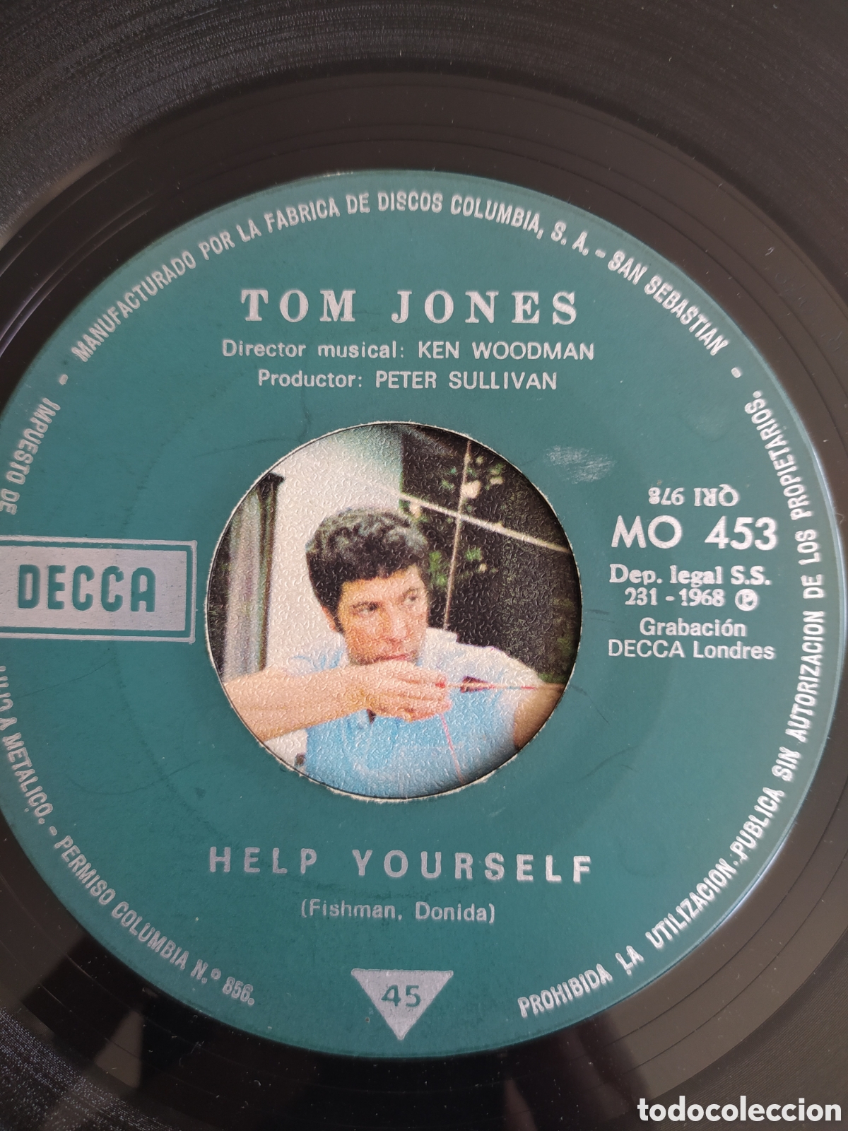 Discos de vinilo: Single Tom Jones. Help yourself / Day by day - Foto 3