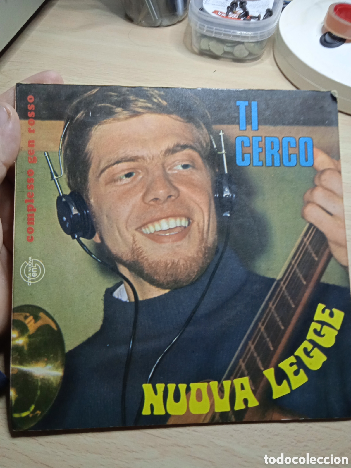 Disques de vinyle: Single 7&rdquo; Complesso Gen Rosso .Italia. Ti cerco+ nuova legge.portada abierta.