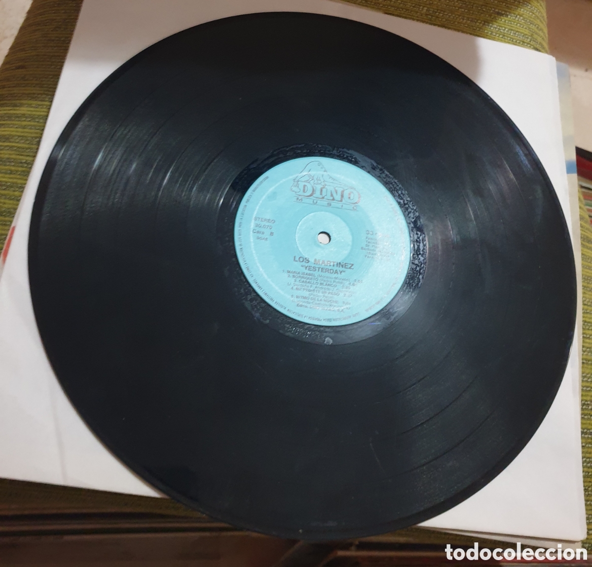 Discos de vinilo: Los martinez - Yesterday - Foto 2