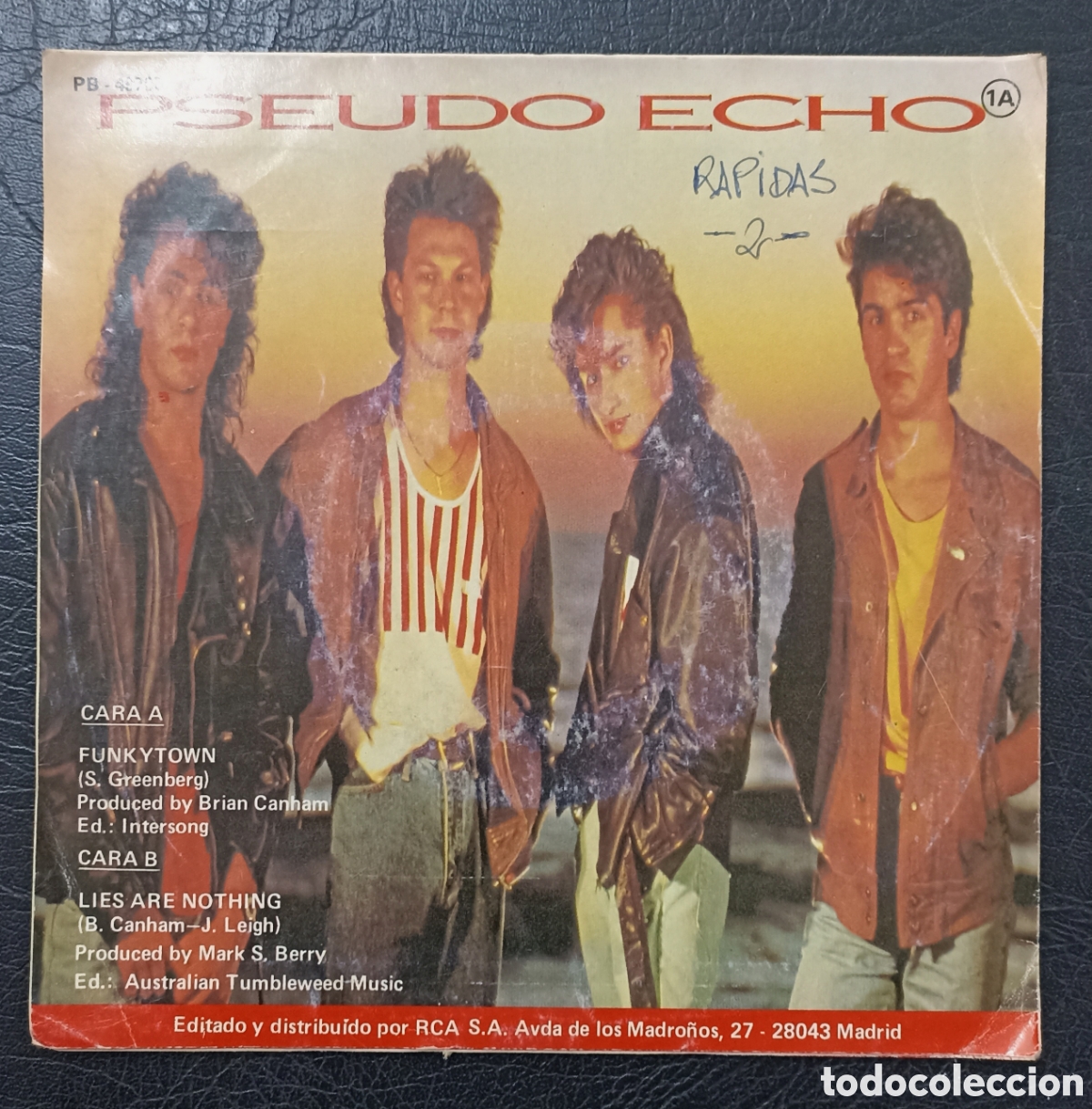 Discos de vinilo: SINGLE PSEUDO ECHO - FUNKY TOWN - RCA 1987 - Foto 2