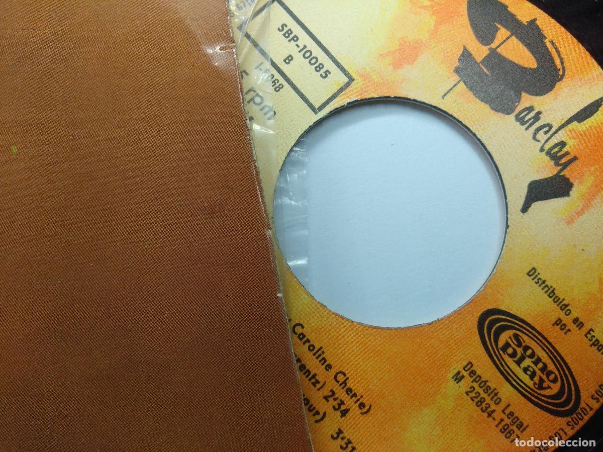 Discos de vinilo: CHARLES AZNAVOUR/LE CABOTIN/SINGLE. - Foto 2