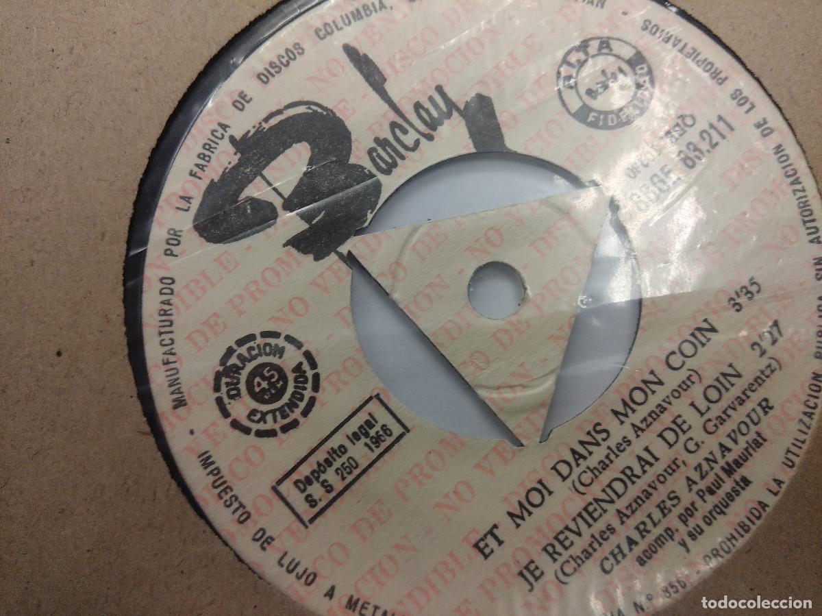 Discos de vinilo: CHARLES AZNAVOUR/AIME MOI/SINGLE PROMOCIONAL. - Foto 2