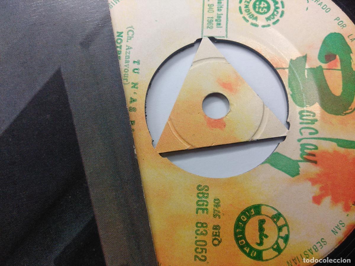 Discos de vinilo: CHARLES AZNAVOUR/LES COMEDIENS/SINGLE. - Foto 2