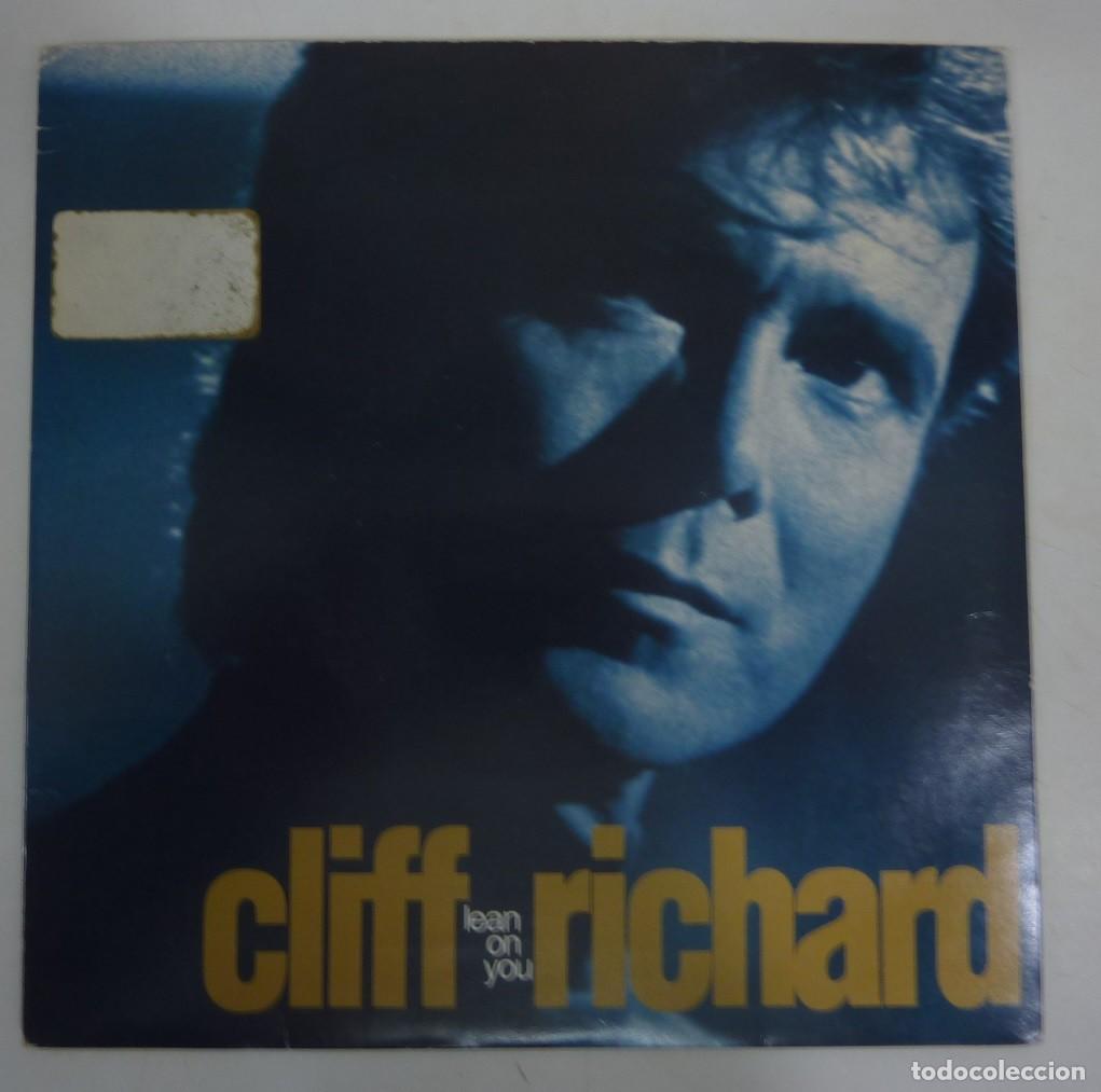 Discos de vinilo: CLIFF RICHARD // LEAN ON YOU // ENGLAND // 1989 // SINGLE - Foto 1