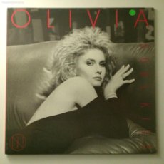 Discos de vinilo: OLIVIA ‎– SOUL KISS , CANADA 1985 MCA RECORDS. Lote 386354284