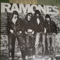 Discos de vinilo: RAMONES. BLITZKRIEG BOP. LP. 1976.. Lote 386425564