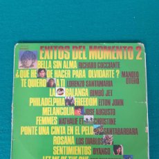 Discos de vinilo: EXITOS DEL MOMENTO 2. Lote 387457774