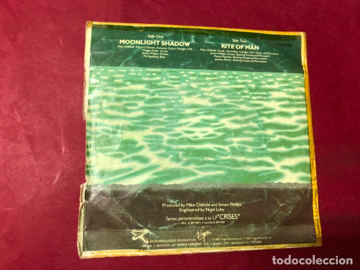 Discos de vinilo: DISCO SINGLE MIKE OLDFIELD MOONLIGHT SHADOW, 1983 - Foto 3