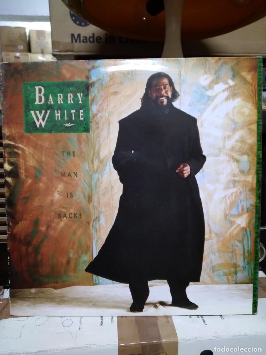 Discos de vinilo: BARRY WHITE-THE MAN IS BACK-LP VINILO- - Foto 1
