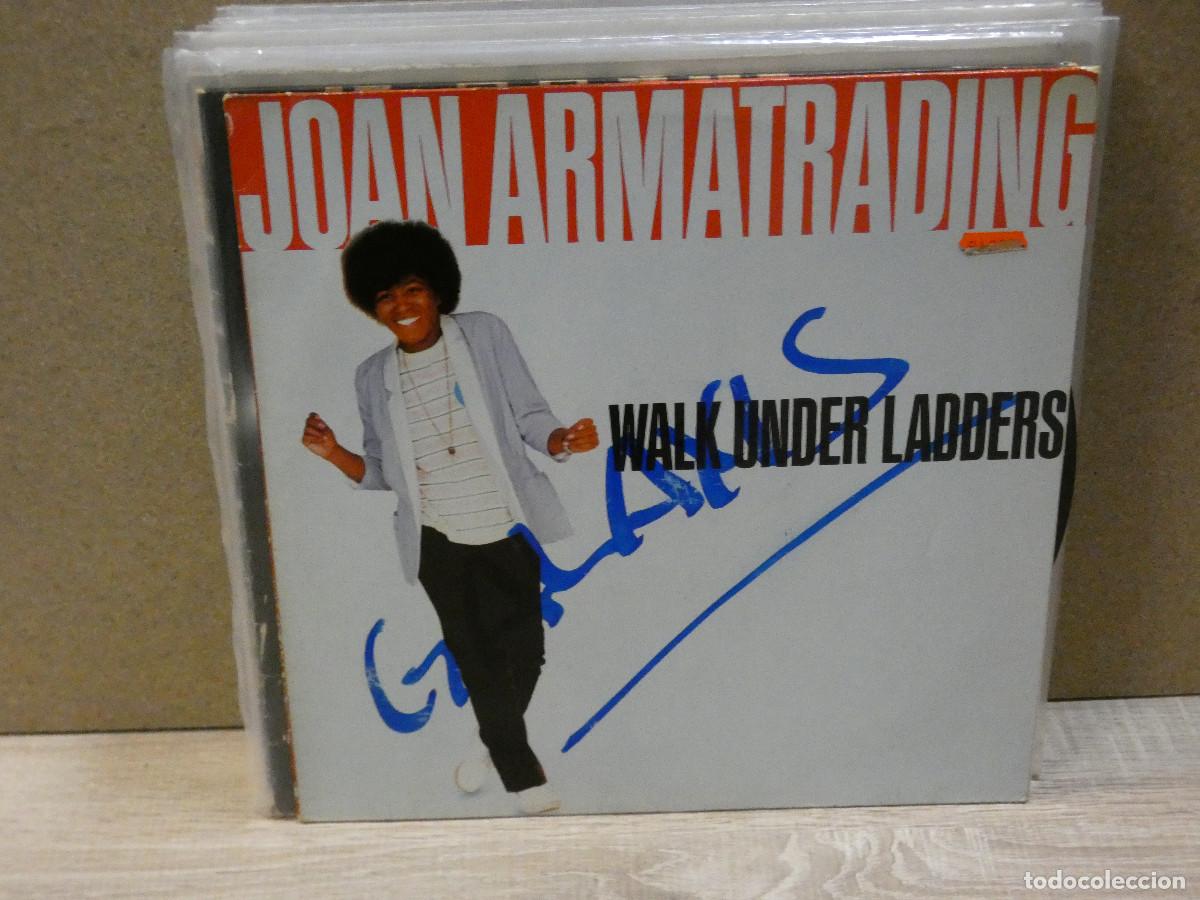 Dischi in vinile: BOXX179 LP JOAN ARMTRADING WALK UNDER LADDERS