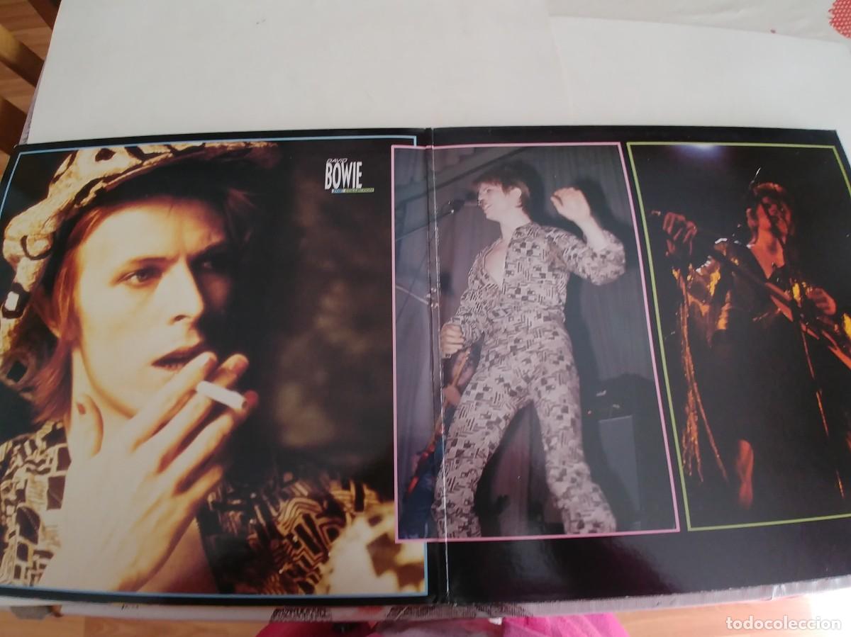 Discos de vinilo: DAVID BOWIE-LP DOBLE THE COLLECTION-GATEFOLD NUEVO - Foto 2