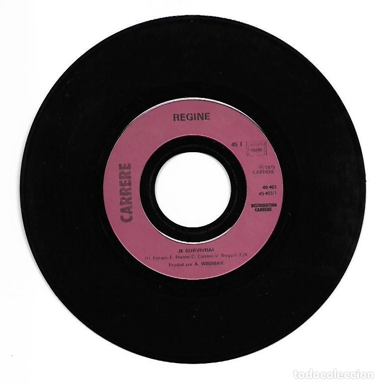 Discos de vinilo: R&Eacute;GINE - JE SURVIVRAI / NEVER STOP DANCING - Foto 2