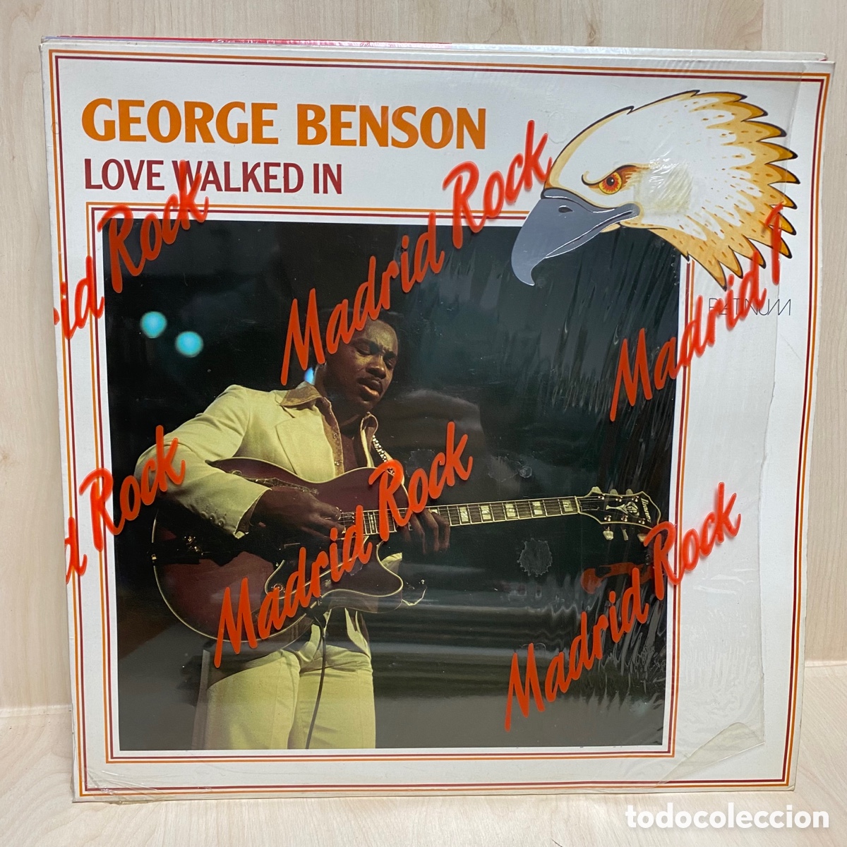 Discos de vinilo: George Benson - Love Walked In (LP) - Foto 1