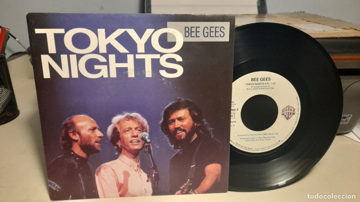 Discos de vinilo: SG BEE GEES : TOKYO NIGHTS - Foto 1