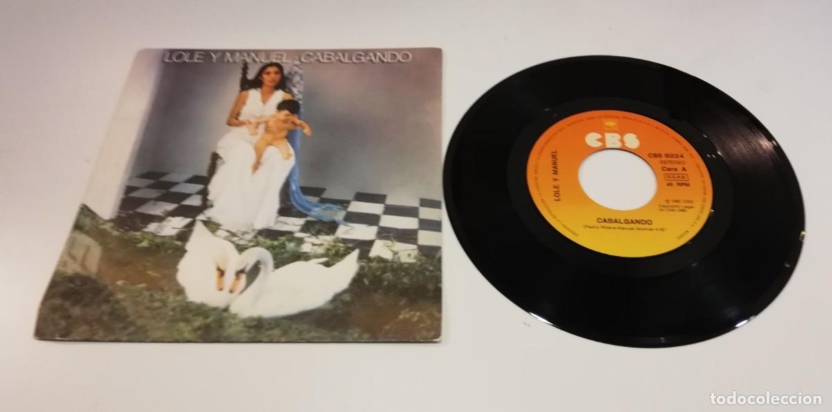 Discos de vinilo: S3- Lole Y Manuel - Cabalgando (7&rdquo;, Single)-PORT VG DISC VG+ - Foto 1