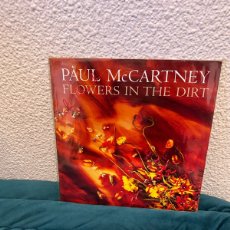 Discos de vinilo: PAUL MCCARTNEY FLOWERS IN THE DIRT. Lote 392124679