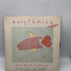 Discos de vinilo: SUPERSINGLE. EURYTHMICS - THERE MUST BE AN ANGEL. RCA. 1985. Lote 392431339