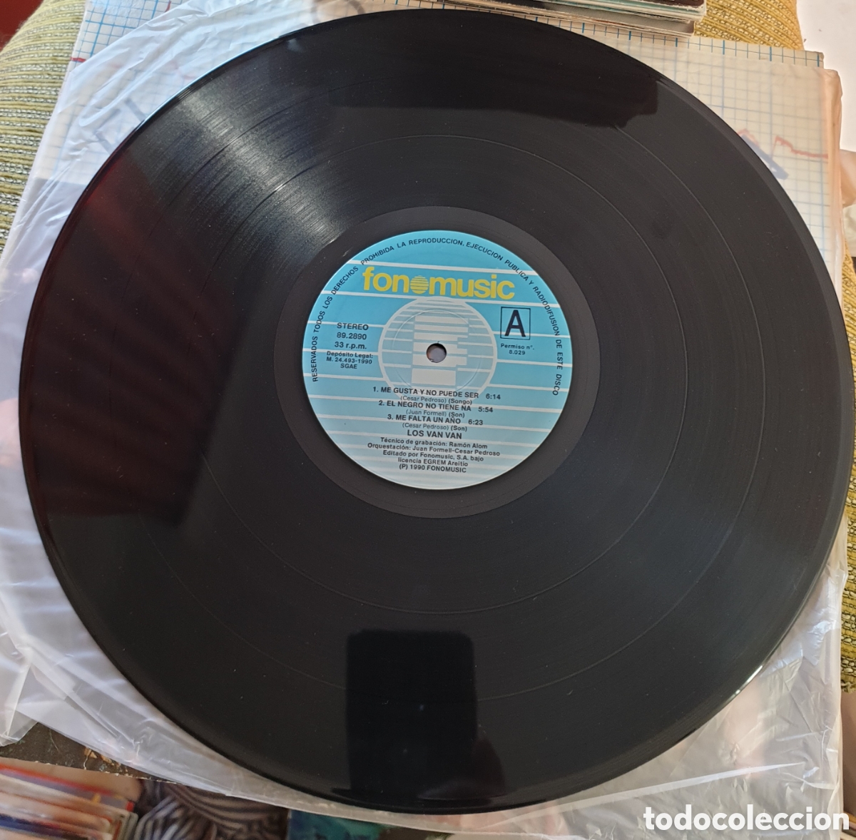 Discos de vinilo: Los Van Van - El negro no tiene na - Foto 2