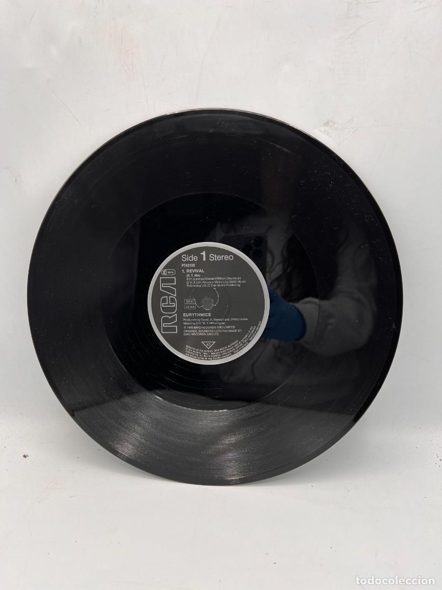 Discos de vinilo: MAXI-SINGLE. REVIVAL - EURYTHMICS. RCA. 1989 - Foto 2