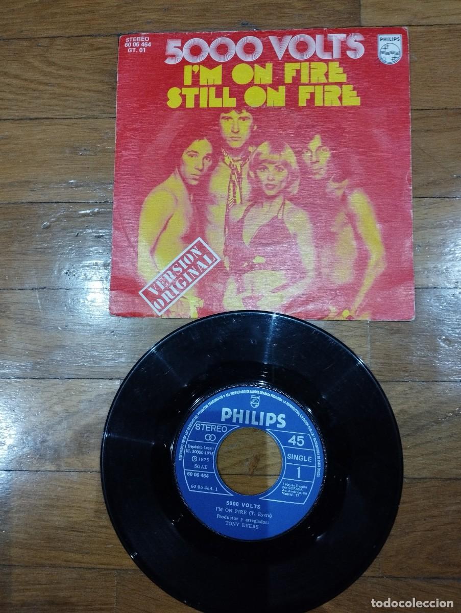 Discos de vinilo: 5000 VOLTS - IM ON FIRE - SINGLE 1975 - Foto 1