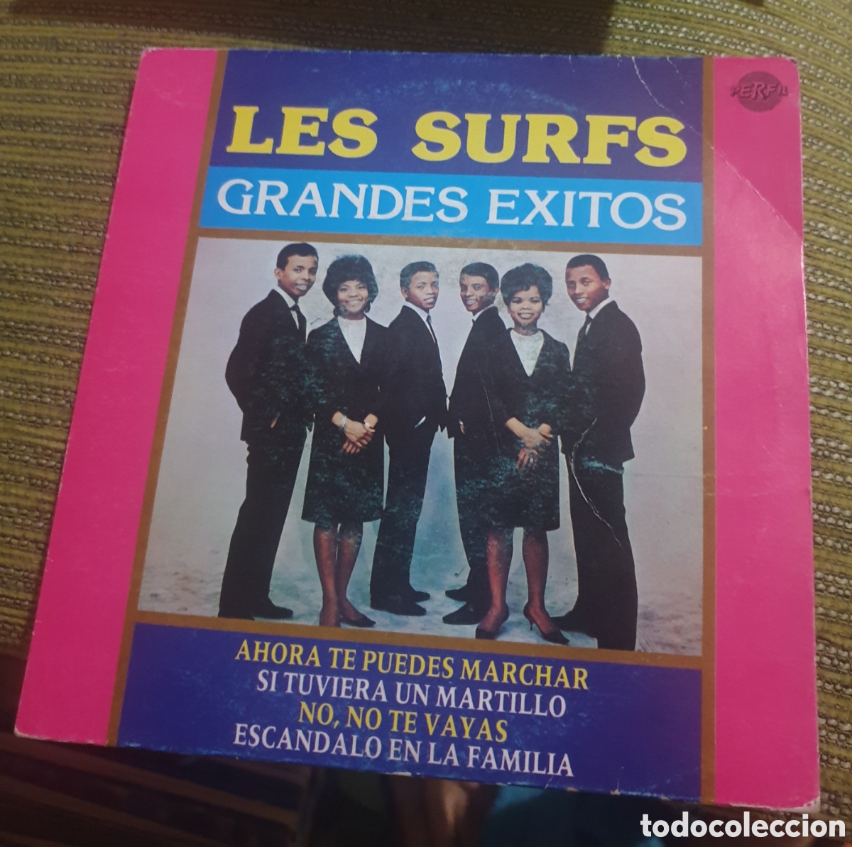 Discos de vinilo: Les surfs - grandes exitos - Foto 1