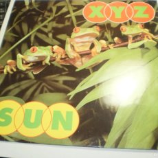 Discos de vinilo: MAXI SINGLE XYZ. SUN. ALGO SALVAJE 1997 SPAIN (GONZÁLEZ-ESCAÑO-LUQUE) NUNCA EN TC (SEMINUEVO)